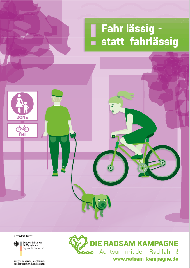 RADSAM-Motiv Fahr-Geh-Meinschaft: Mädchen mit Hund und Radfahrer in der Fußgängerzone